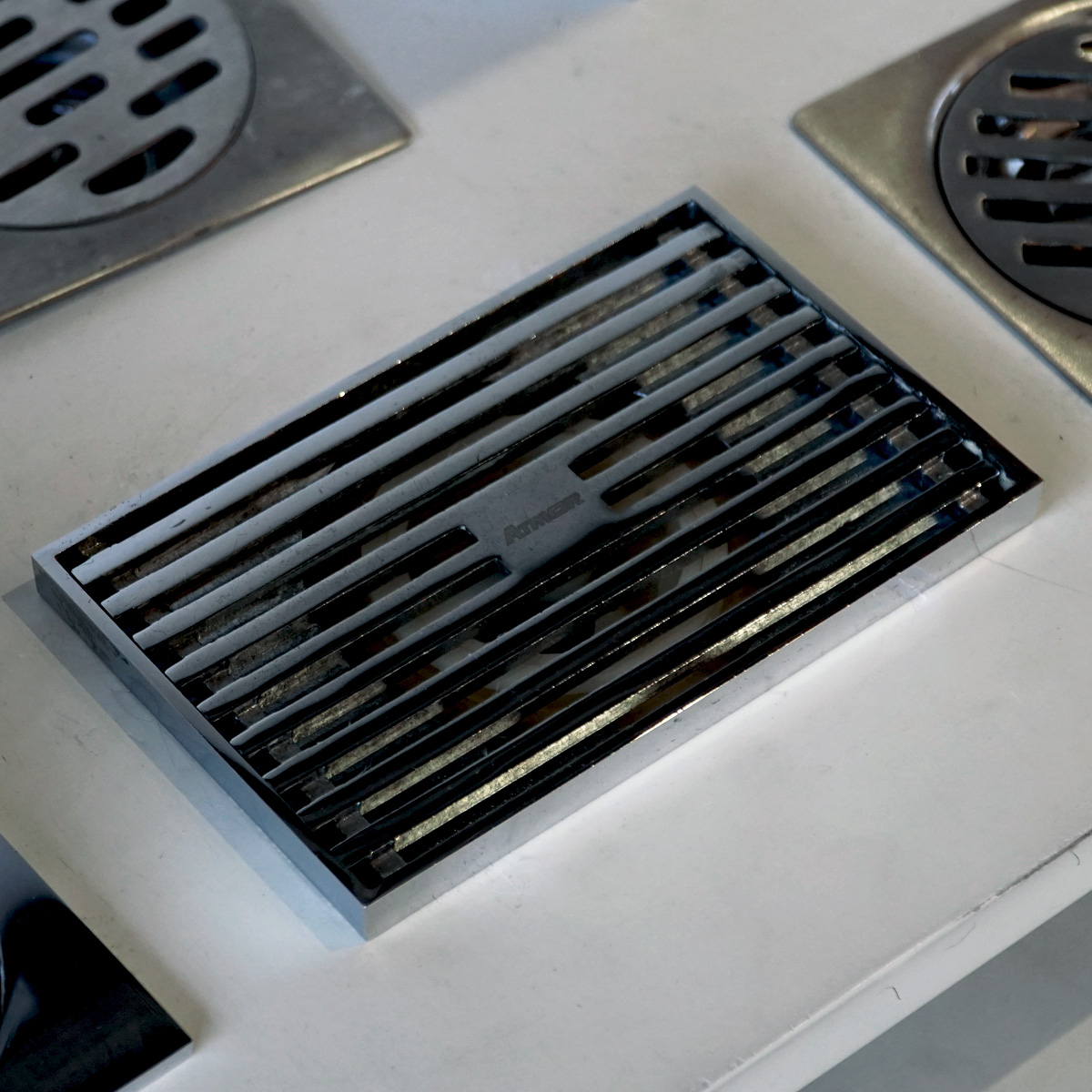 Phễu thoát sàn đồng mạ chrome 14x9cm ATMOR 8109