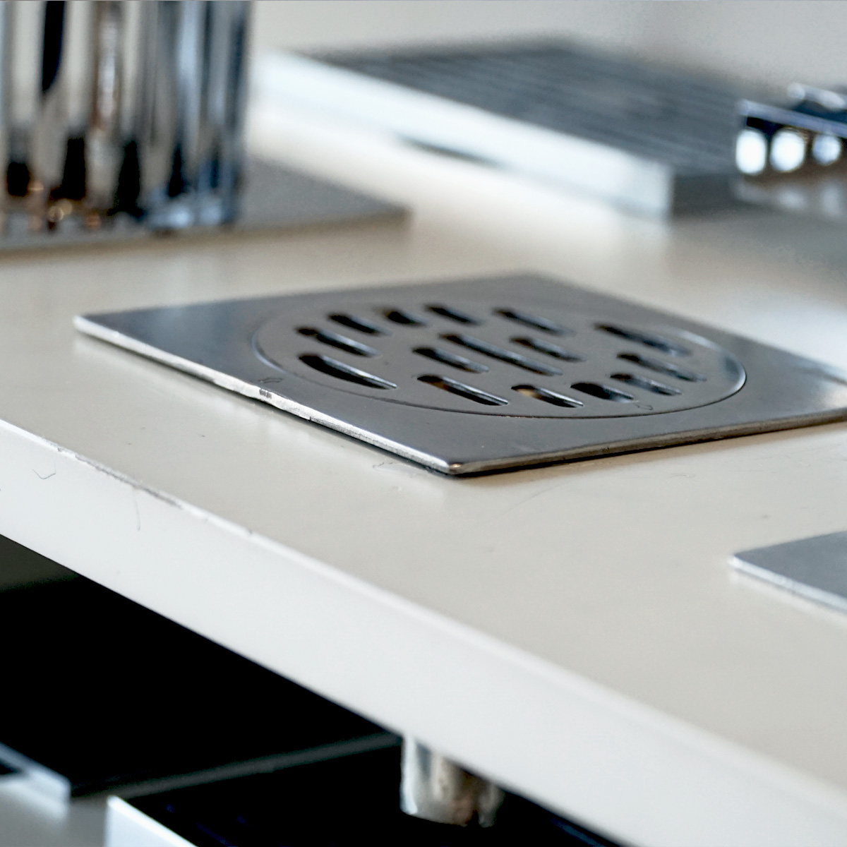 Phễu thoát sàn inox 10x10cm ATMOR AH001