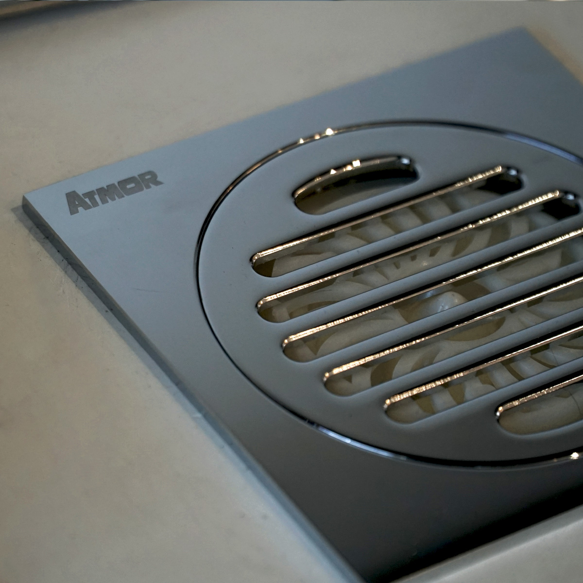 Phễu thoát sàn đồng mạ chrome 10x10cm ATMOR AH012