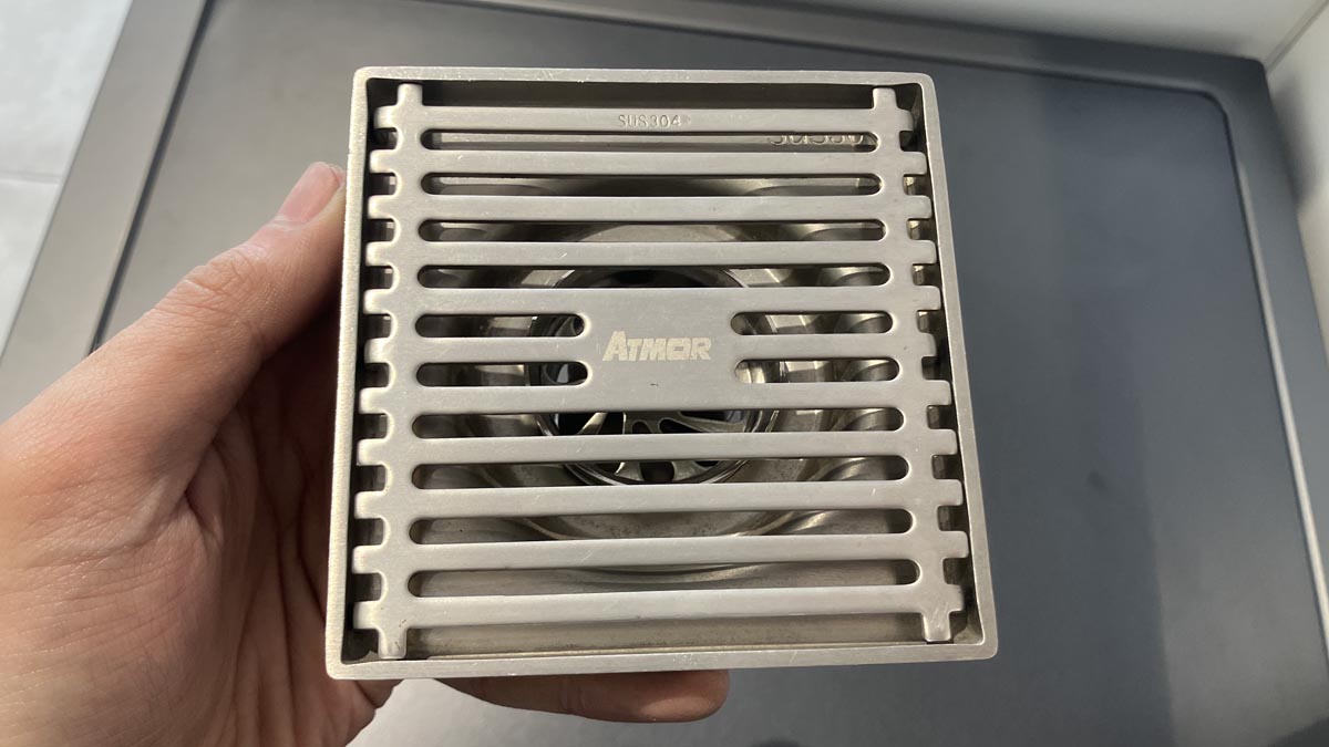 Phễu thoát sàn inox 10x10cm Ø60 ATMOR AH021