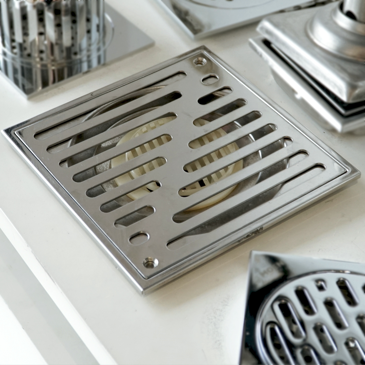 Phễu thoát sàn 15x15cm inox 304 Ø90 ATMOR HA01