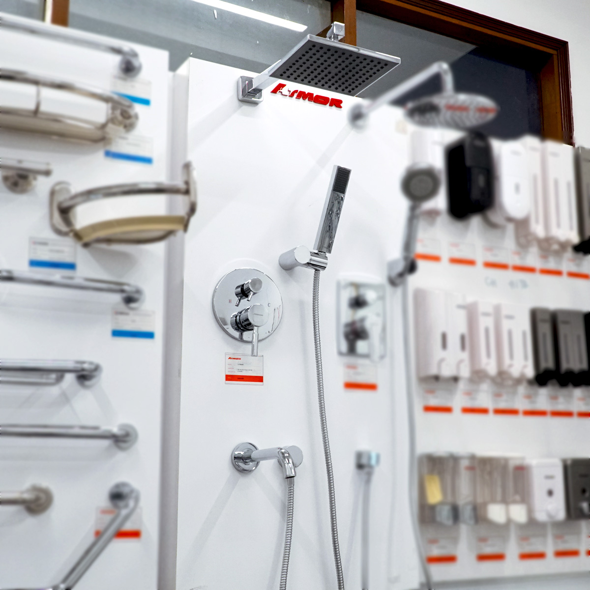 Bộ sen tắm âm tường ATMOR AT40717 nóng lạnh