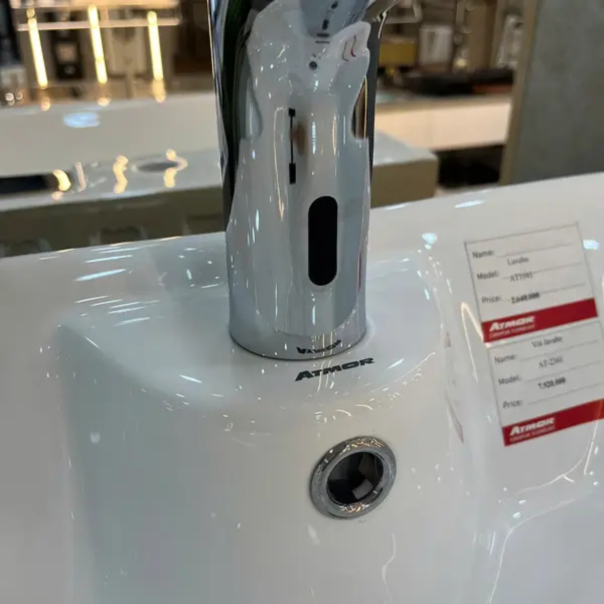 Vòi lavabo cảm ứng ATMOR AT-2361(AC/DC)