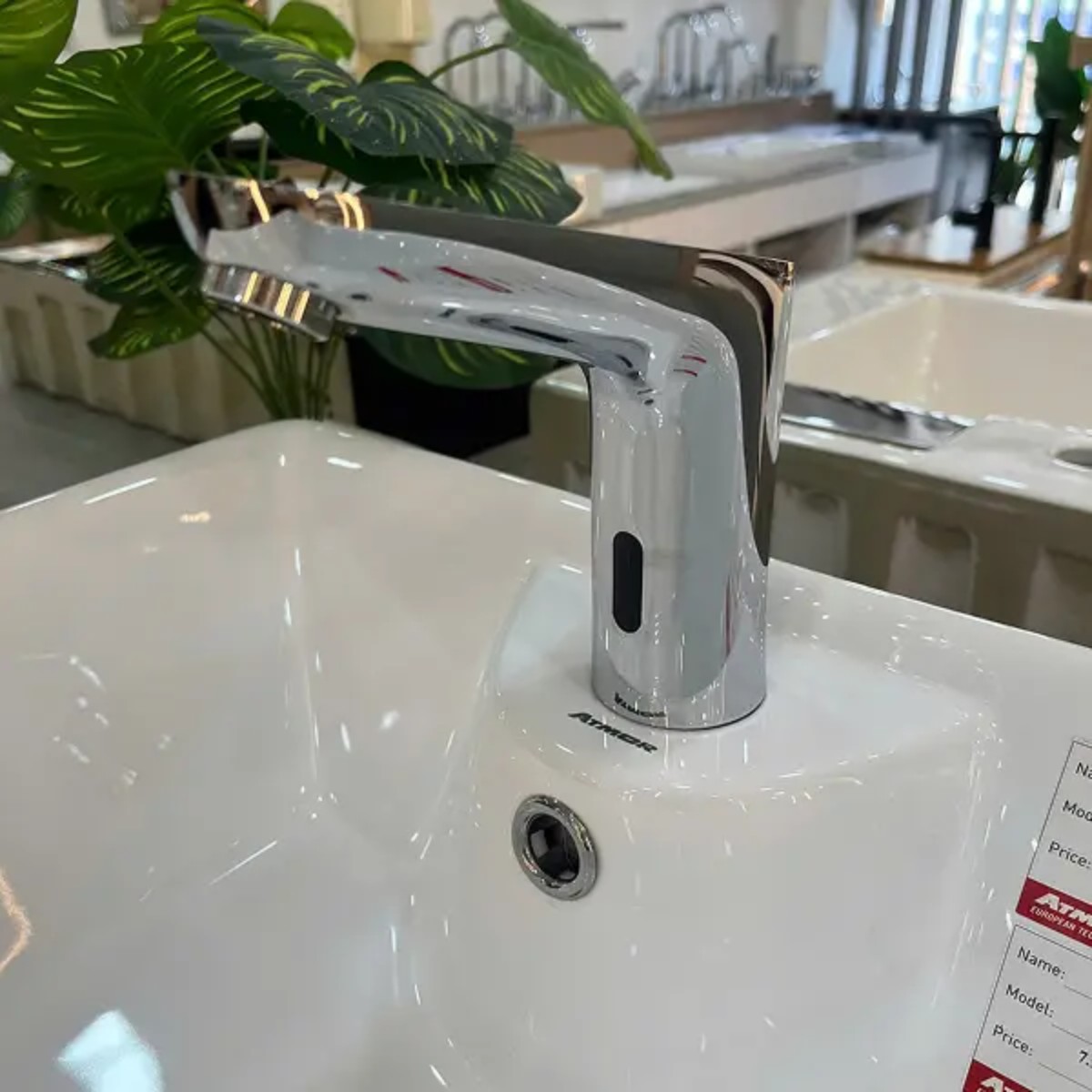 Vòi lavabo cảm ứng ATMOR AT-2361(AC/DC)