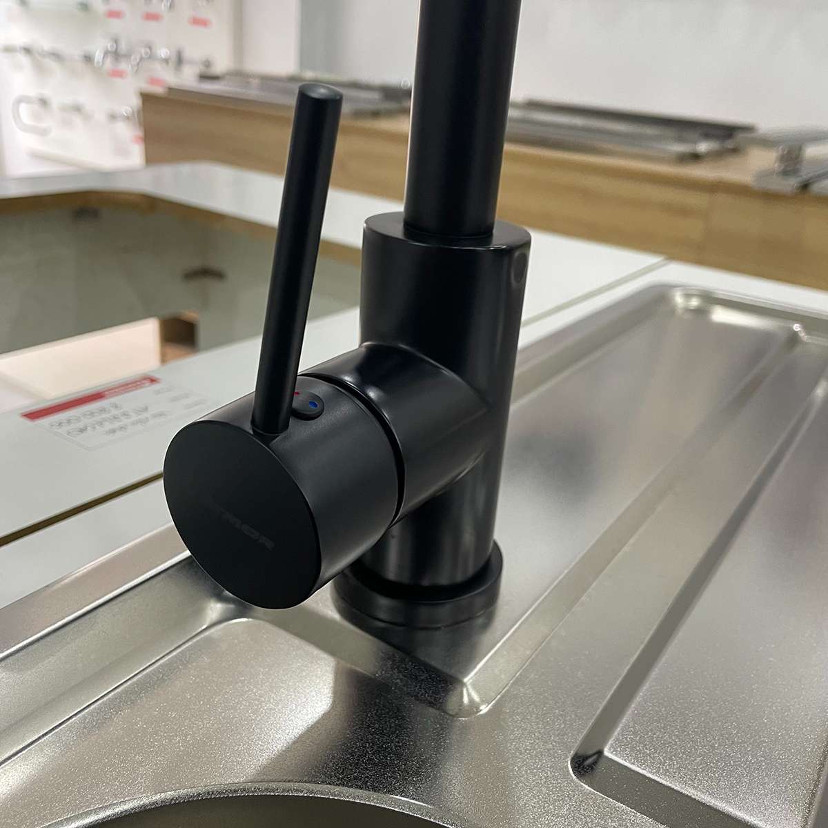 Vòi rửa chén nóng lạnh ATMOR AT130040SH