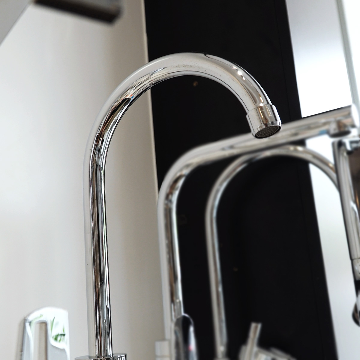 Vòi rửa chén nóng lạnh ATMOR AT21125