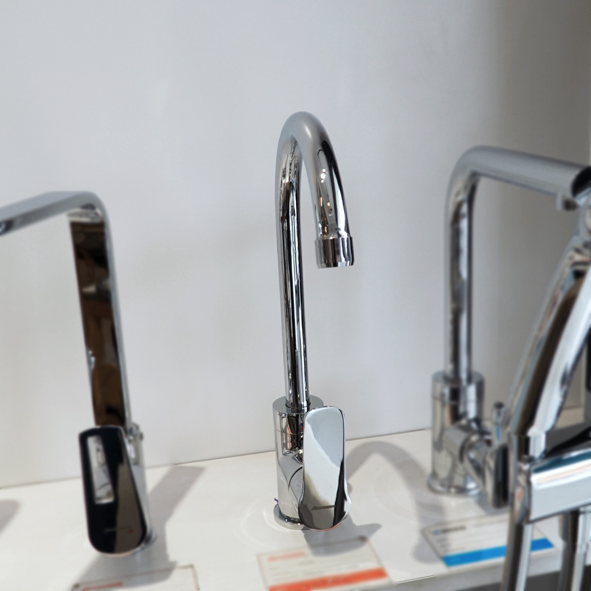 Vòi rửa chén nóng lạnh ATMOR AT21125