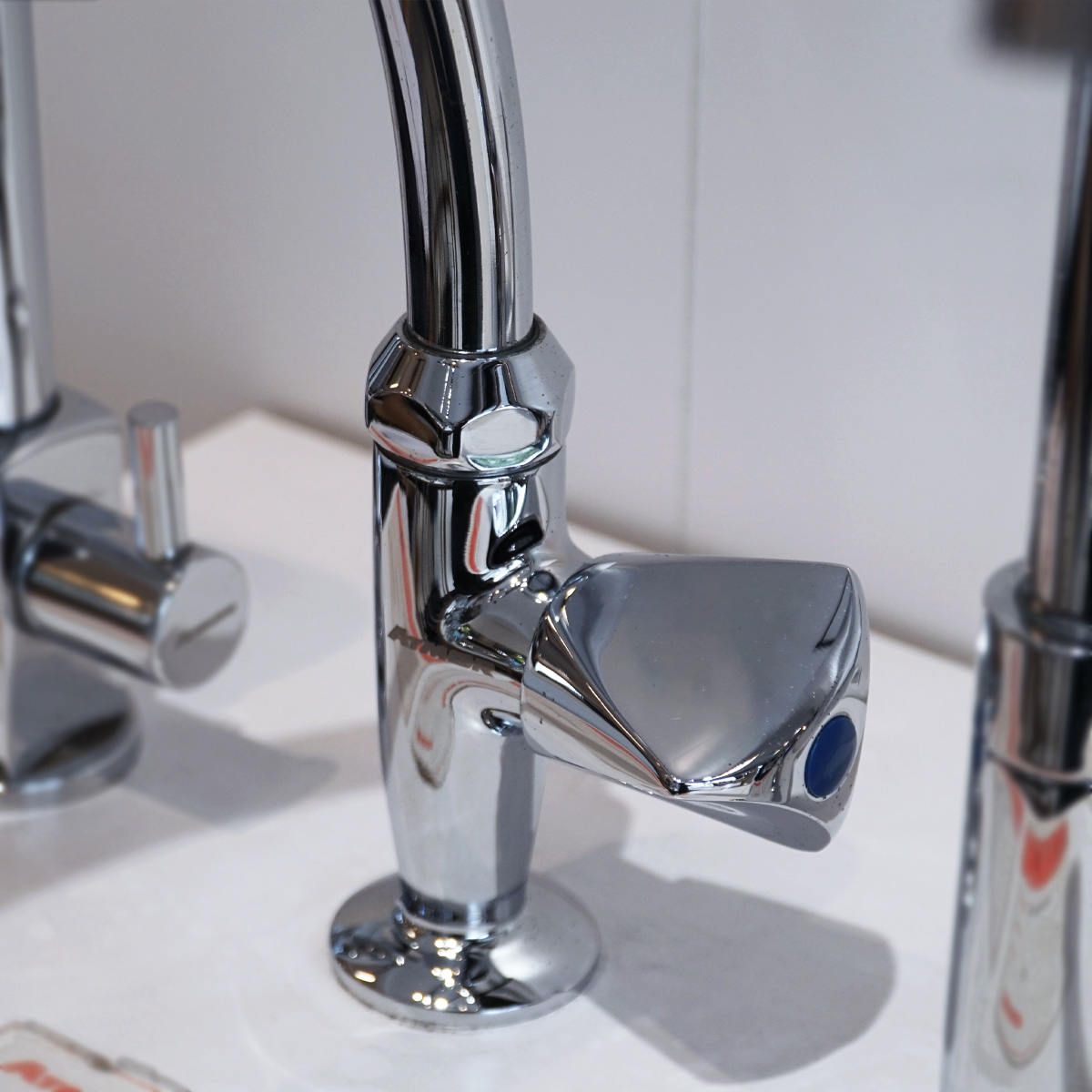 Vòi rửa chén lạnh ATMOR AT90037