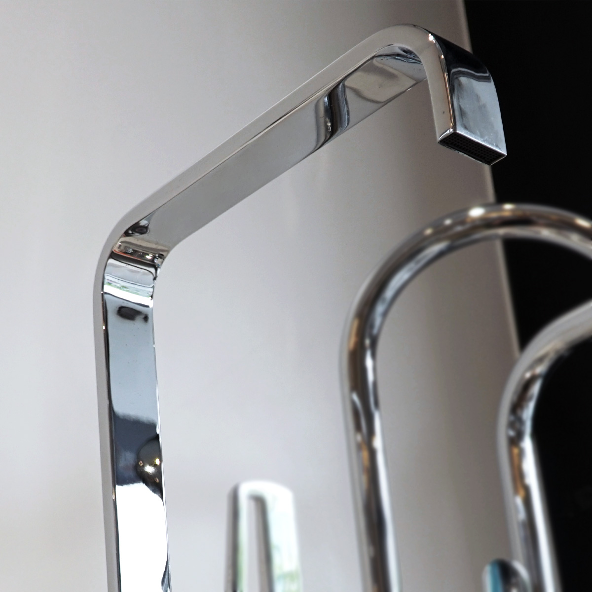 Vòi rửa chén nóng lạnh ATMOR AT91145