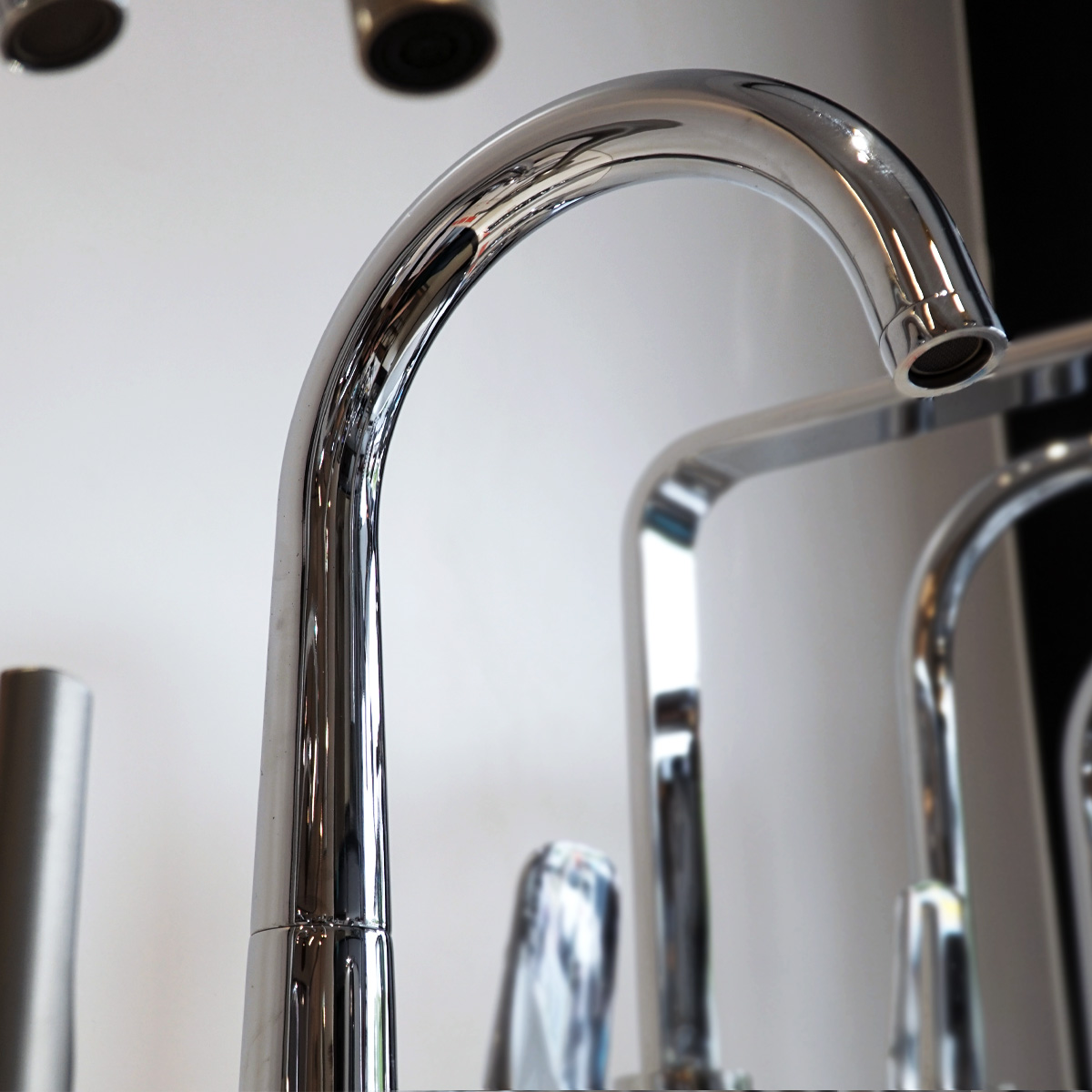 Vòi rửa chén nóng lạnh ATMOR AT91265