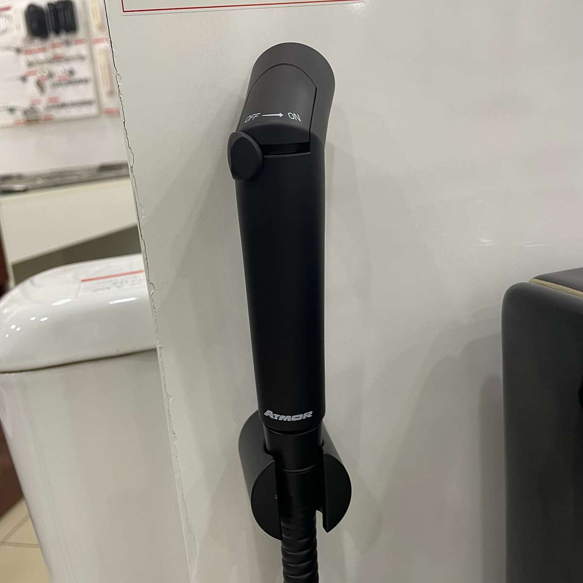 Vòi xịt vệ sinh ATMOR AT14501-MB (AT14501MB)