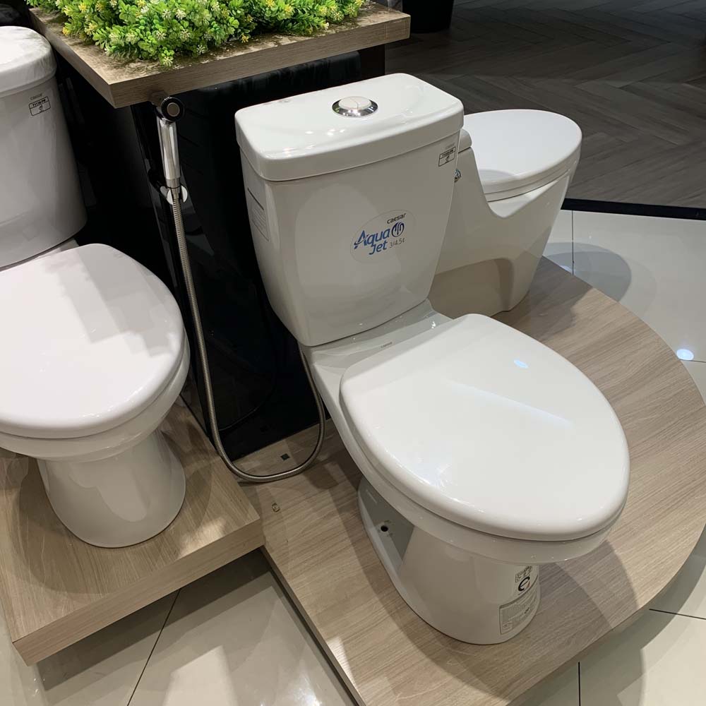 Bồn cầu 2 khối Caesar CDS1325 nắp êm