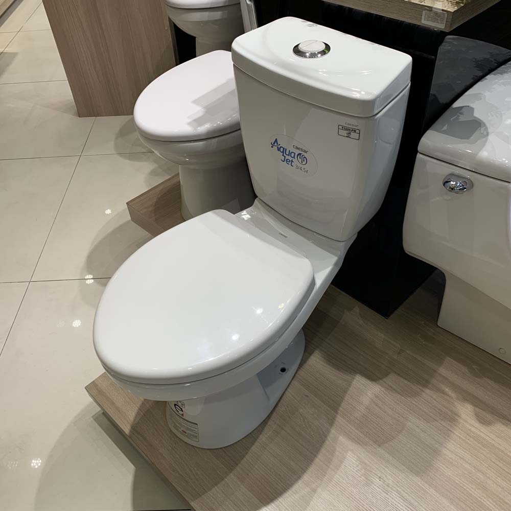 Bồn cầu 2 khối Caesar CDS1325 nắp êm