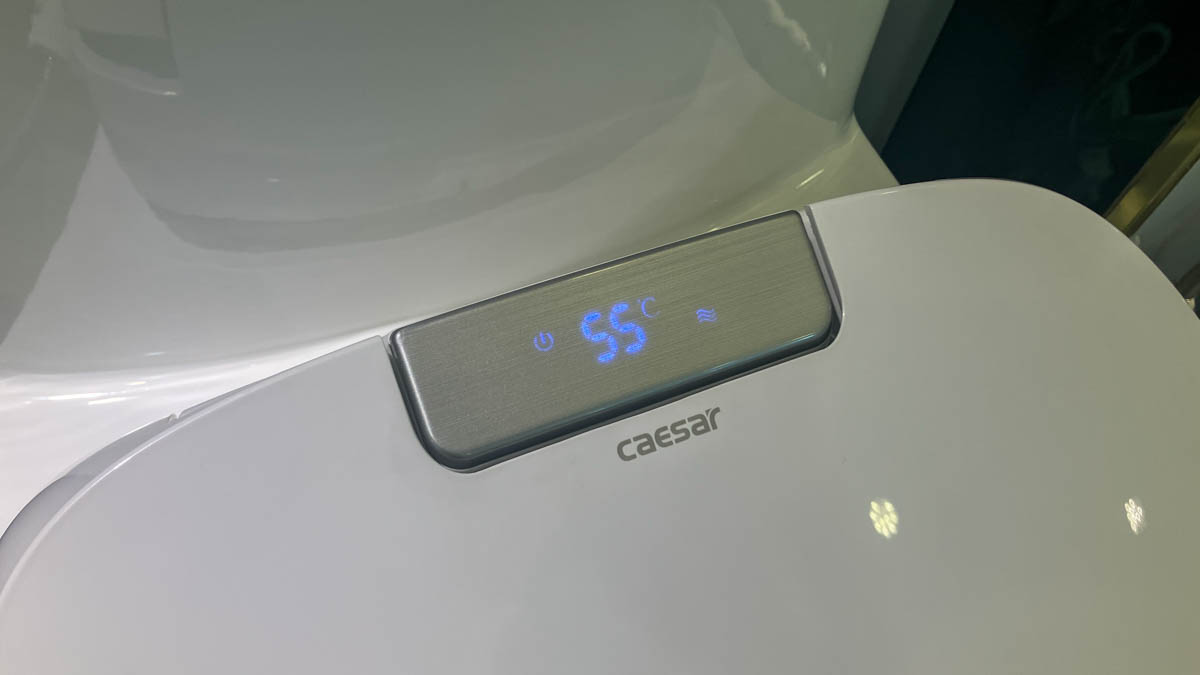 Bồn cầu 1 khối nắp điện tử Caesar C1363F+TAF610H