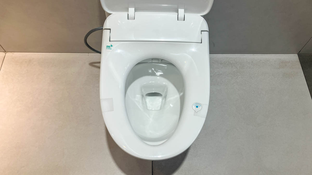 Bồn cầu 1 khối nắp điện tử Caesar C1391F+TAF710H