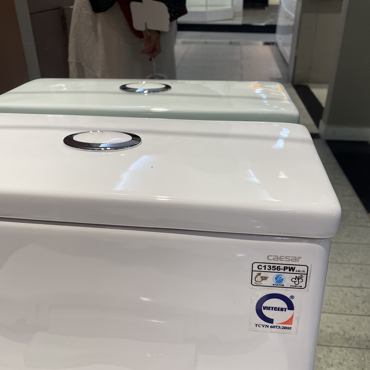 Bồn cầu 1 khối Caesar C1356 (CD1356) nắp đóng êm