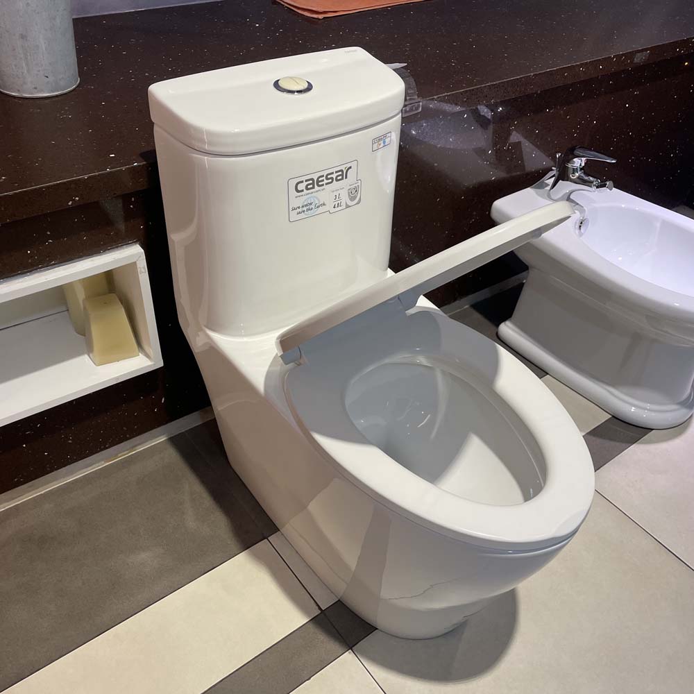 Bồn cầu 1 khối Caesar C1364 (CD1364) nắp đóng êm