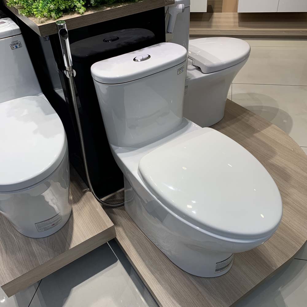 Bồn cầu 1 khối nắp êm Caesar C1394 (CD1394)