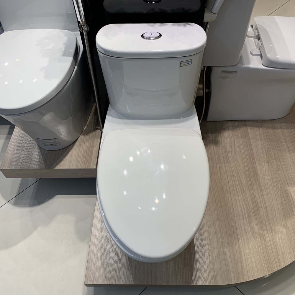 Bồn cầu 1 khối nắp êm Caesar C1394 (CD1394)