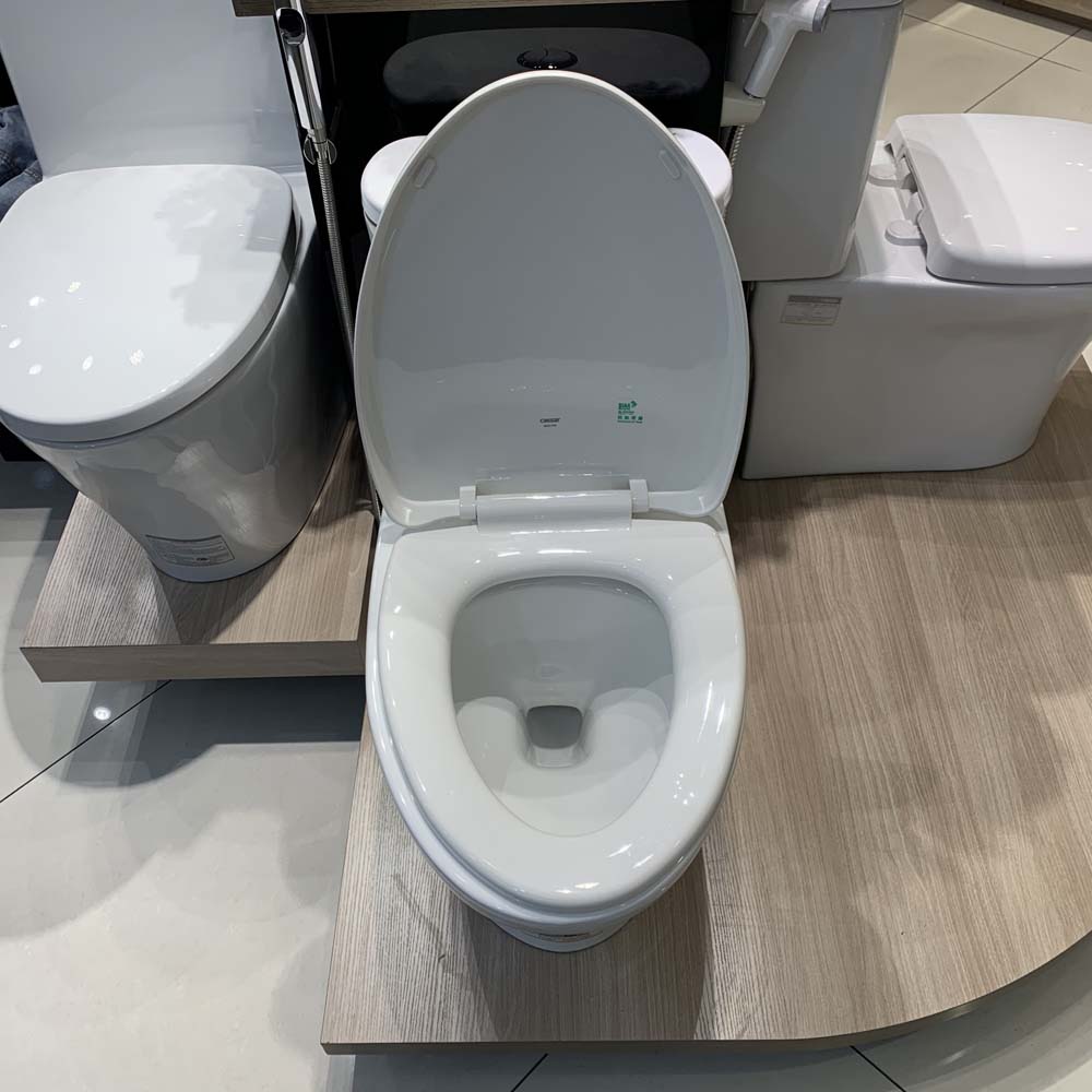 Bồn cầu 1 khối nắp êm Caesar C1394 (CD1394)