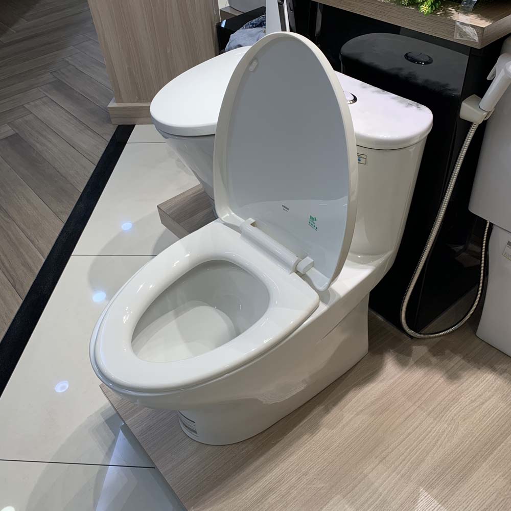 Bồn cầu 1 khối nắp êm Caesar C1394 (CD1394)