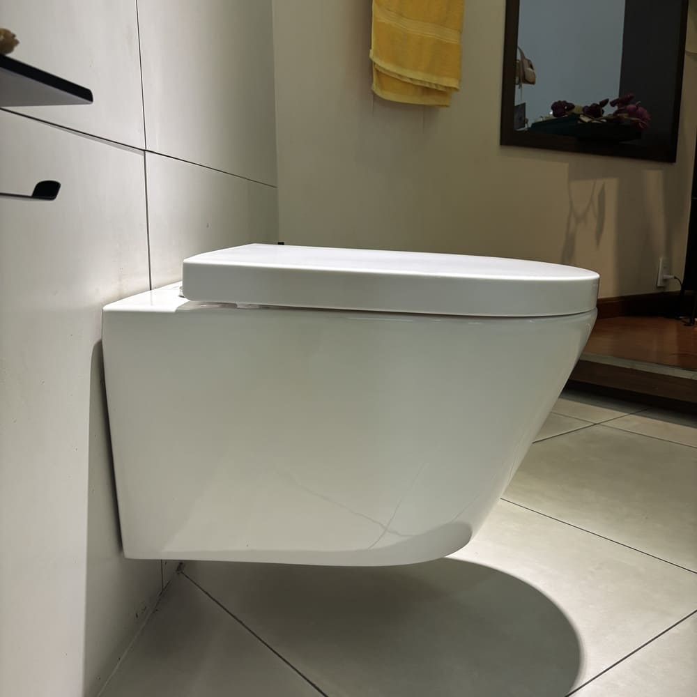 Bồn cầu treo tường Caesar CPT1505 gồm két nước âm tường