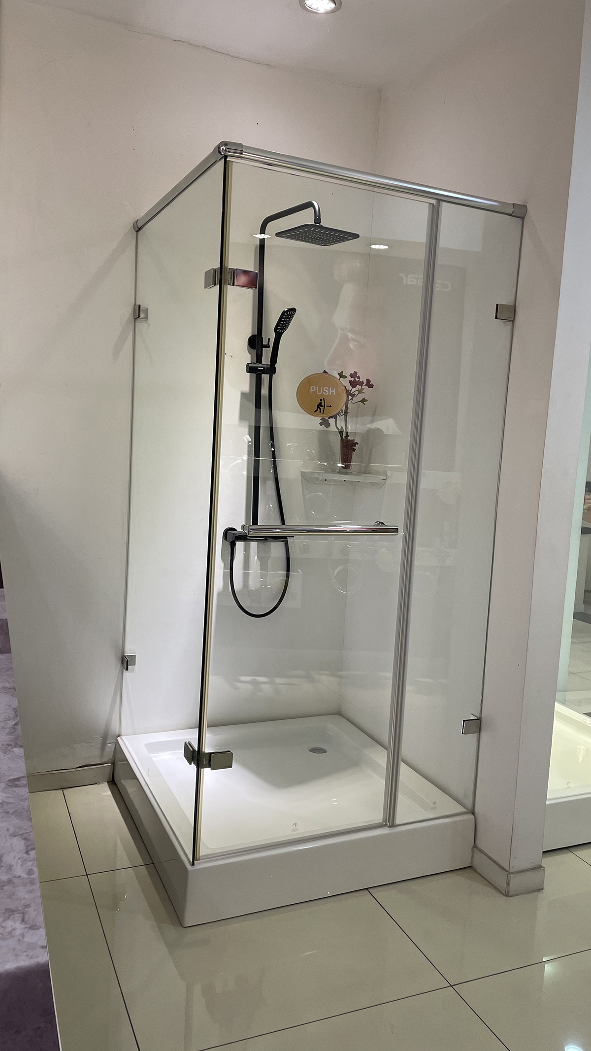 Bồn tắm đứng cửa mở vào Caesar SD4320AT-RI (SD4320ATRI)