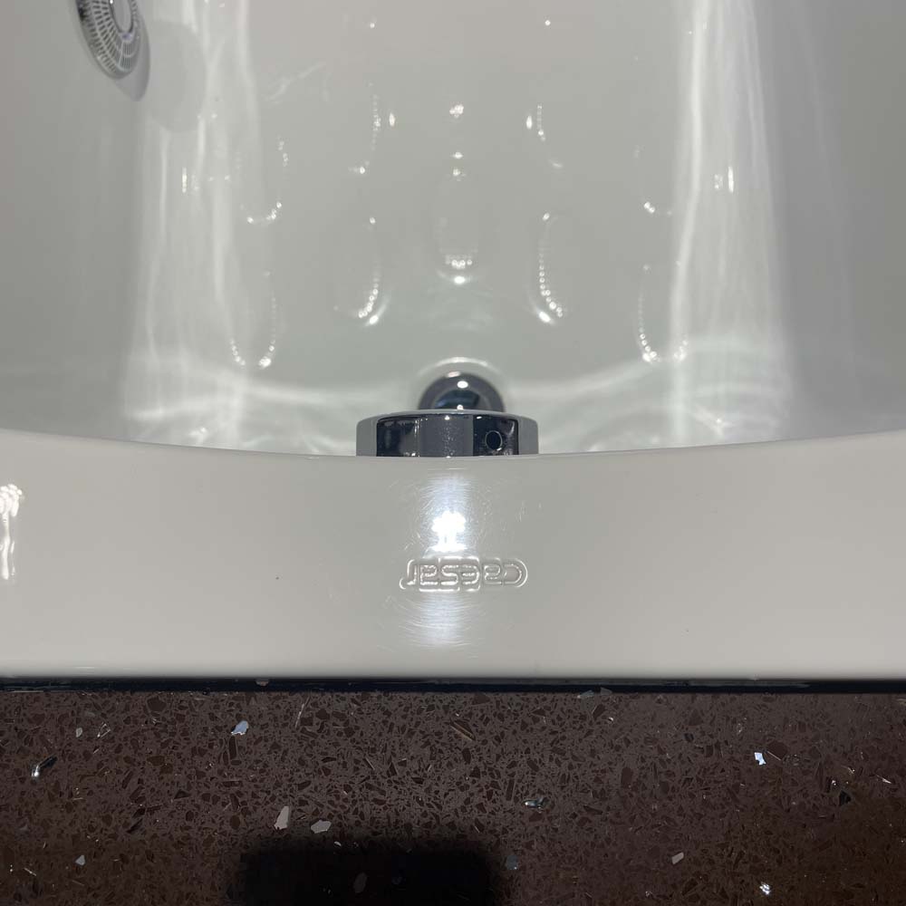 Bồn tắm xây 1m7 massage Caesar MT0670