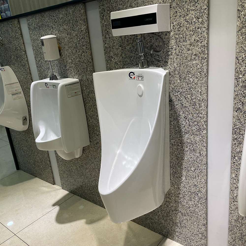 Bồn tiểu nam treo tường thoát ngang Caesar U0232