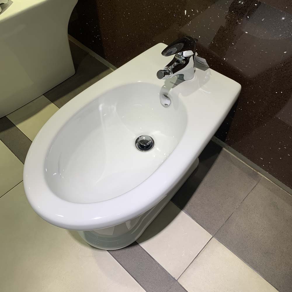 Bồn tiểu nữ Caesar B1031