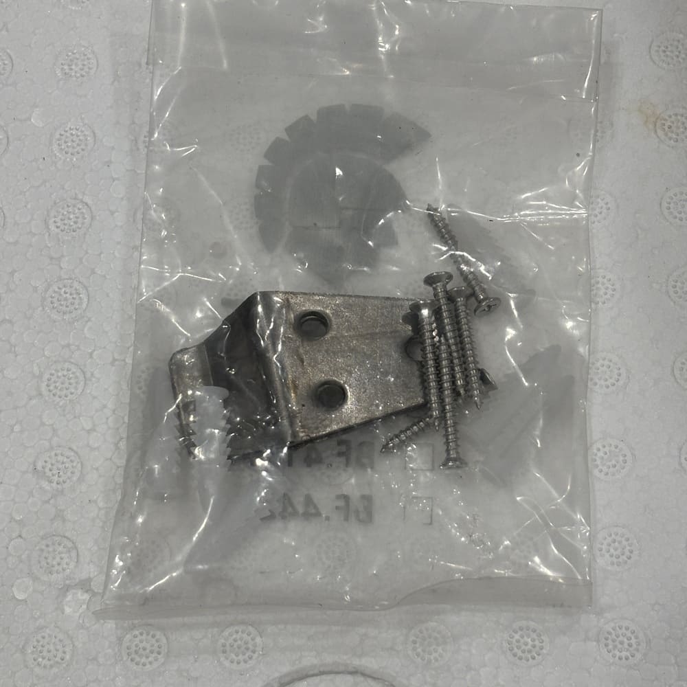 Chậu giặt xả xuống sàn Caesar SS558AS (bộ xả BF559S)