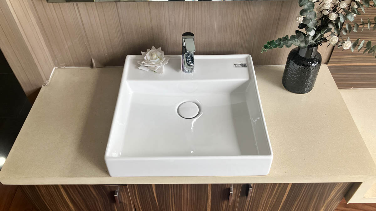 Chậu lavabo đặt bàn Caesar LF5380