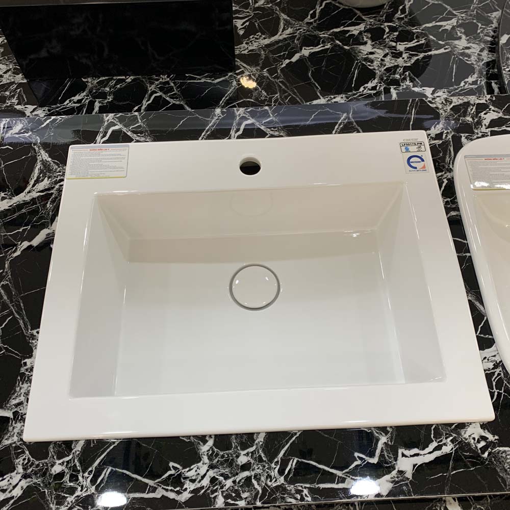 Chậu lavabo dương vành Caesar LF5017
