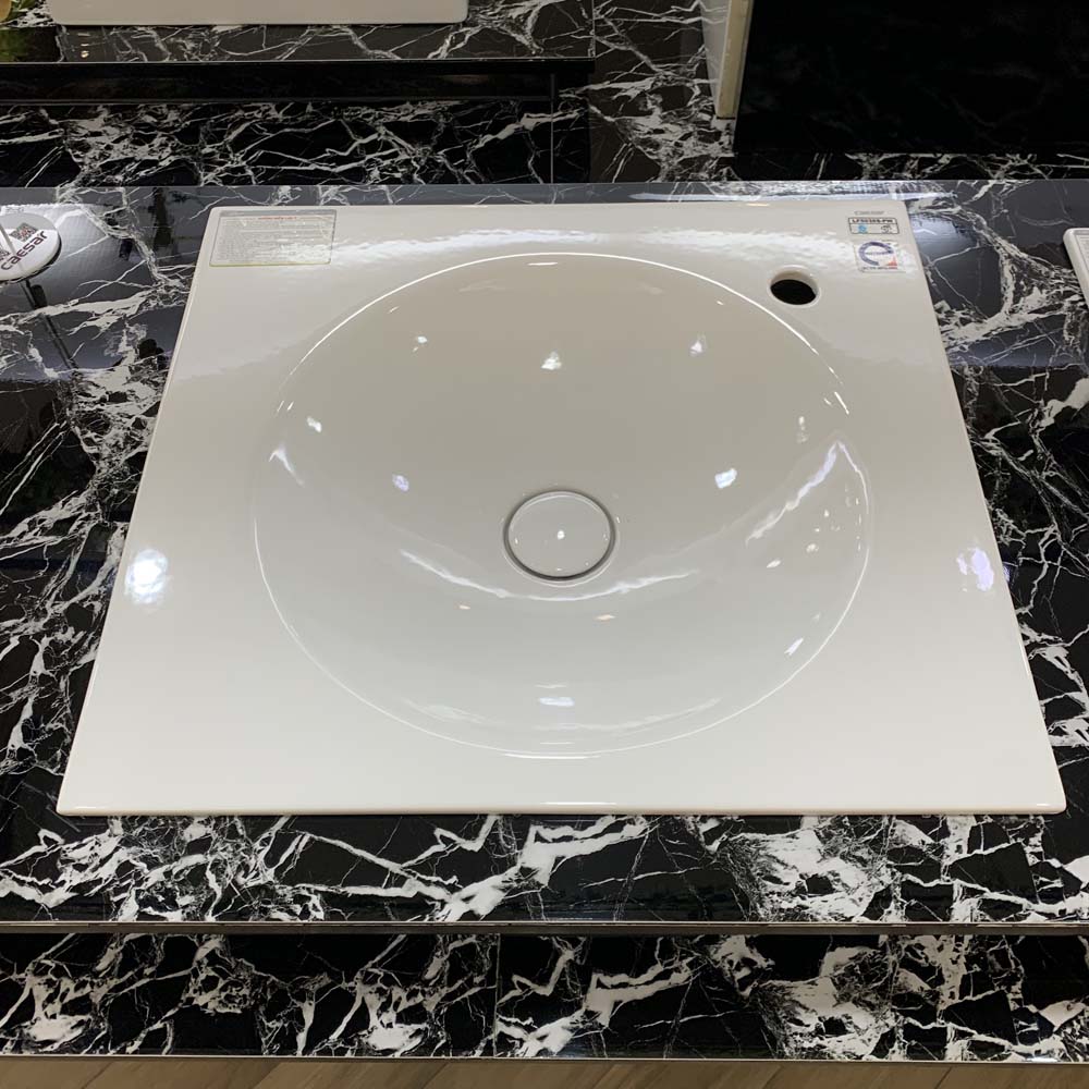 Chậu lavabo dương vành Caesar LF5038