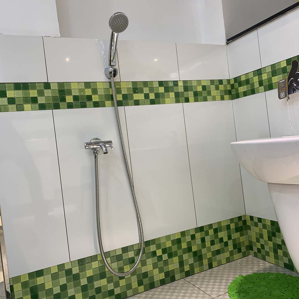 Bộ vòi sen tắm lạnh Caesar S043C (Tay sen tắm xi)