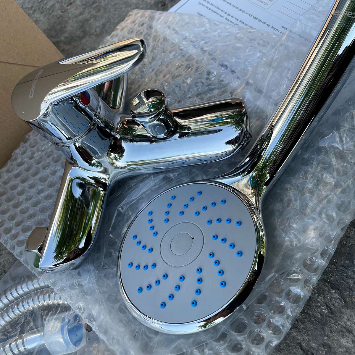 Bộ vòi sen tắm nóng lạnh Caesar S123C