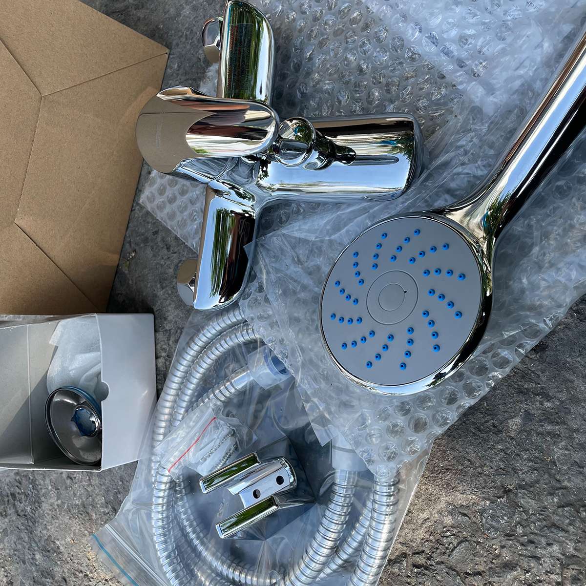 Bộ vòi sen tắm nóng lạnh Caesar S123C