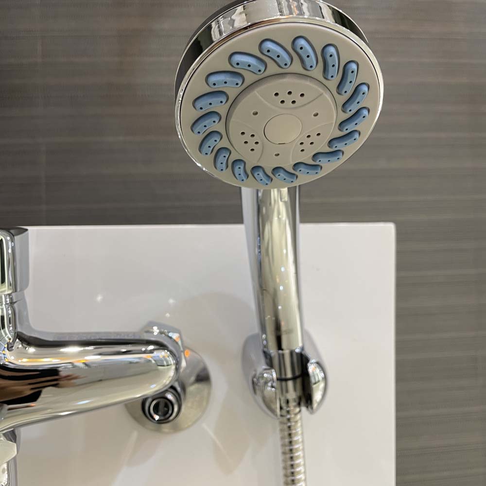 Bộ vòi sen tắm nóng lạnh Caesar S143C