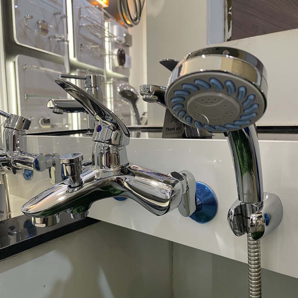 Bộ vòi sen tắm nóng lạnh Caesar S173C