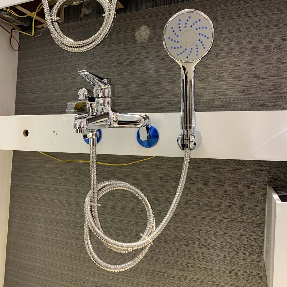 Bộ vòi sen tắm nóng lạnh Caesar S333C