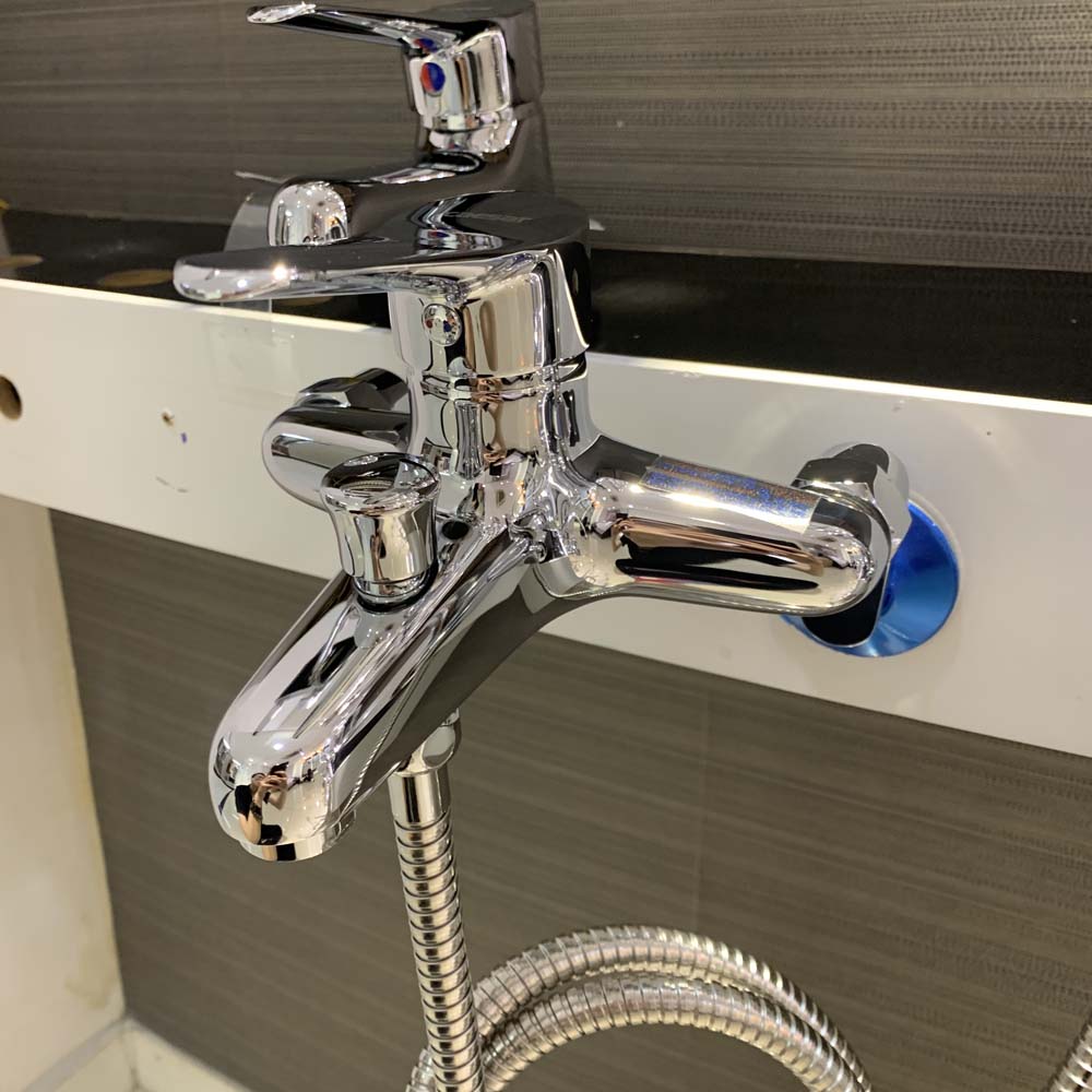 Bộ vòi sen tắm nóng lạnh Caesar S333C