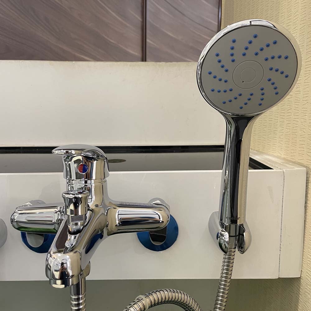 Bộ vòi sen tắm nóng lạnh Caesar S360C