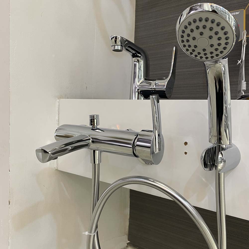 Bộ vòi sen tắm nóng lạnh Caesar S543C