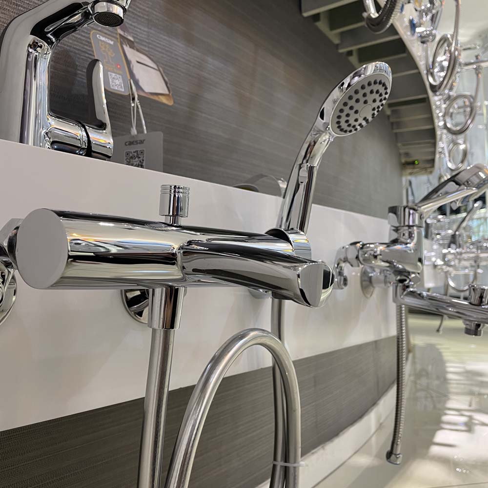 Bộ vòi sen tắm nóng lạnh Caesar S543C