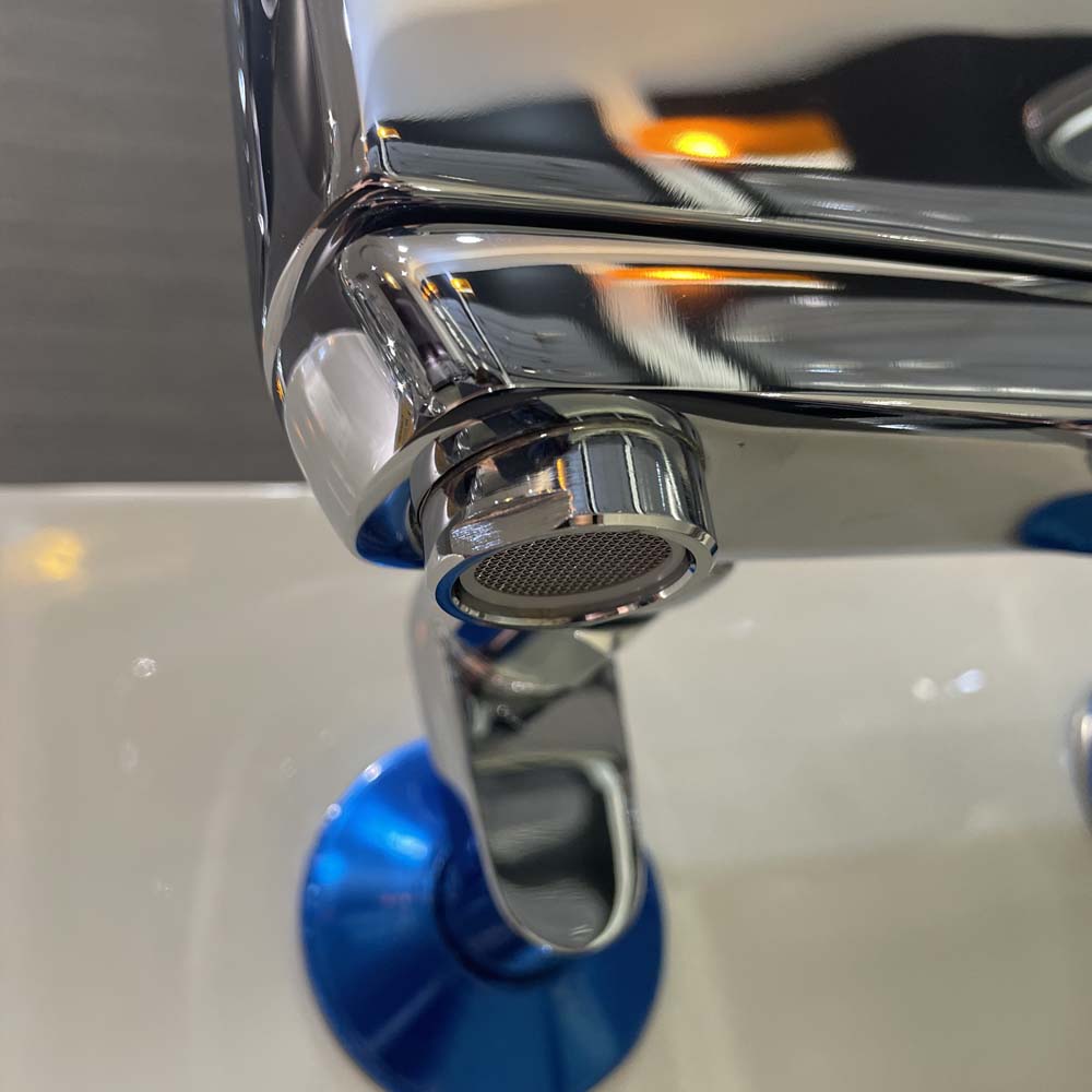 Bộ vòi sen tắm nóng lạnh Caesar S553C