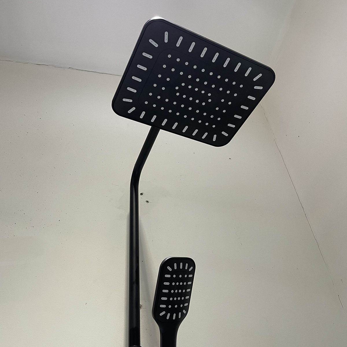 Bộ sen tắm cây nóng lạnh Caesar S688CB