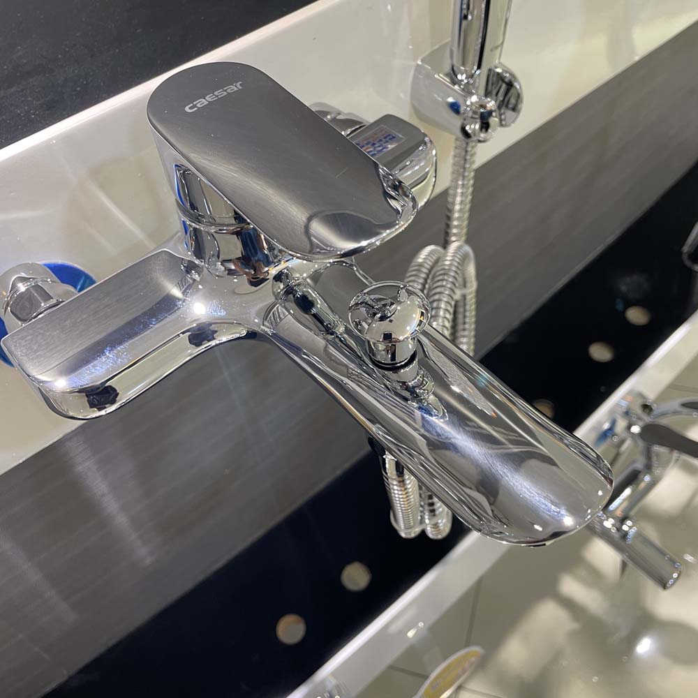 Bộ vòi sen tắm nóng lạnh Caesar S733C