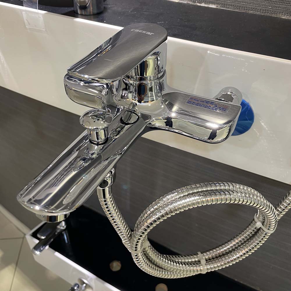 Bộ vòi sen tắm nóng lạnh Caesar S733C