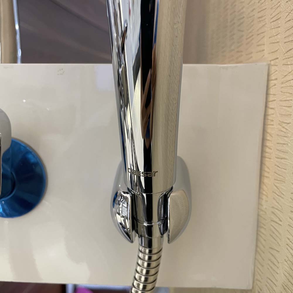 Bộ vòi sen tắm nóng lạnh Caesar S813C