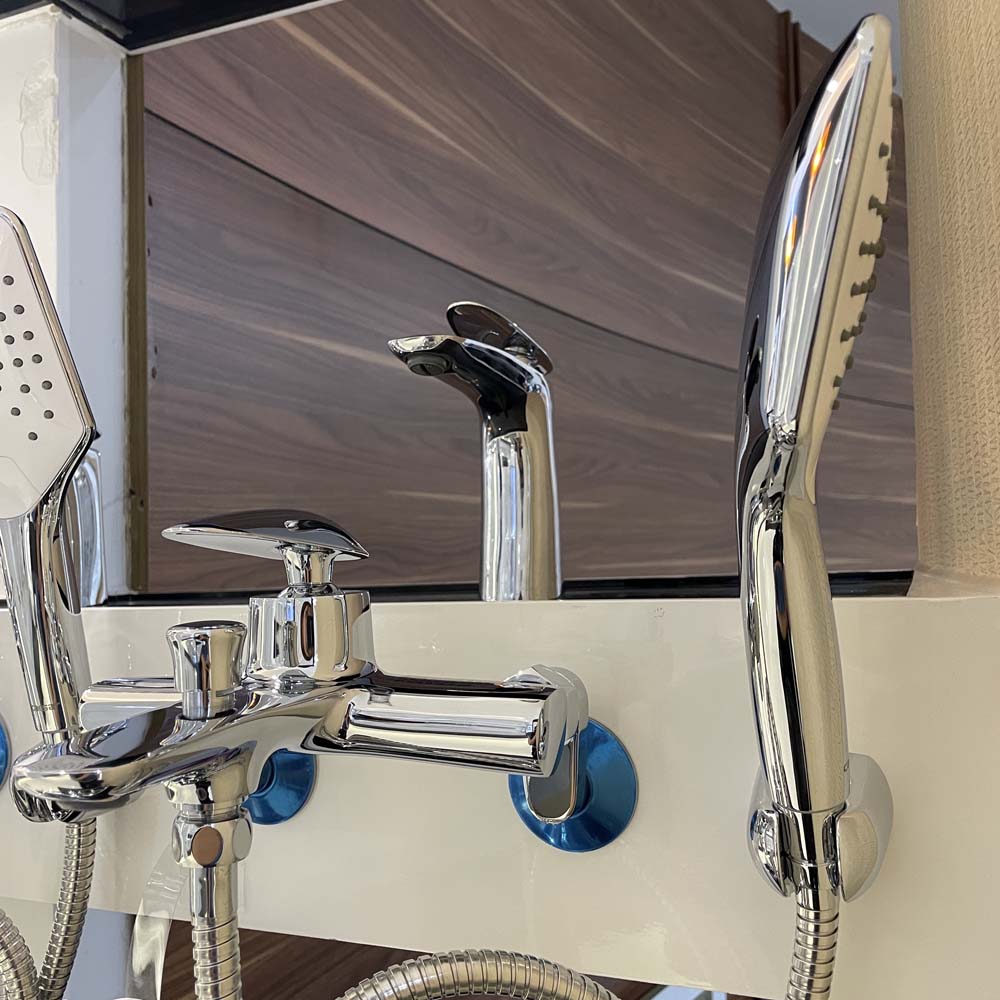 Bộ vòi sen tắm nóng lạnh Caesar S813C